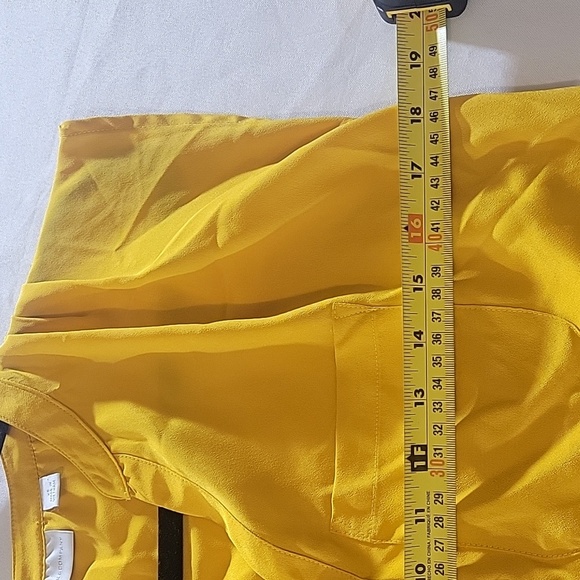 New York & Company V-Neck blouse - Picture 5 of 8